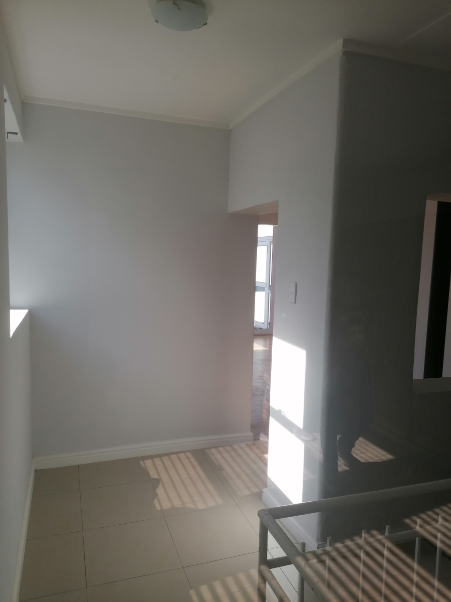 To Let 3 Bedroom Property for Rent in Fish Hoek Western Cape